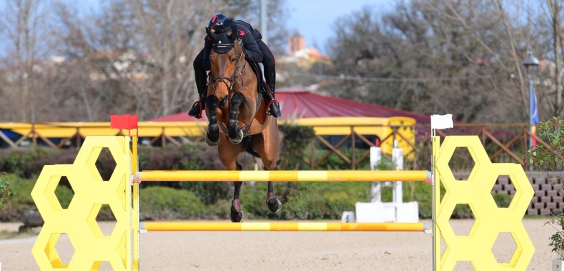 San Giovanni in Marignano: Emanuele Gaudiano firma il Grand Prix CSI2 *