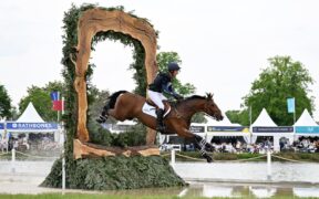 Tim Price torna al top della classifica mondiale FEI di Completo 1