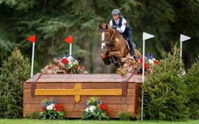La storia prende forma nel primo Campionato del Mondo FEI di Completo Under 25
