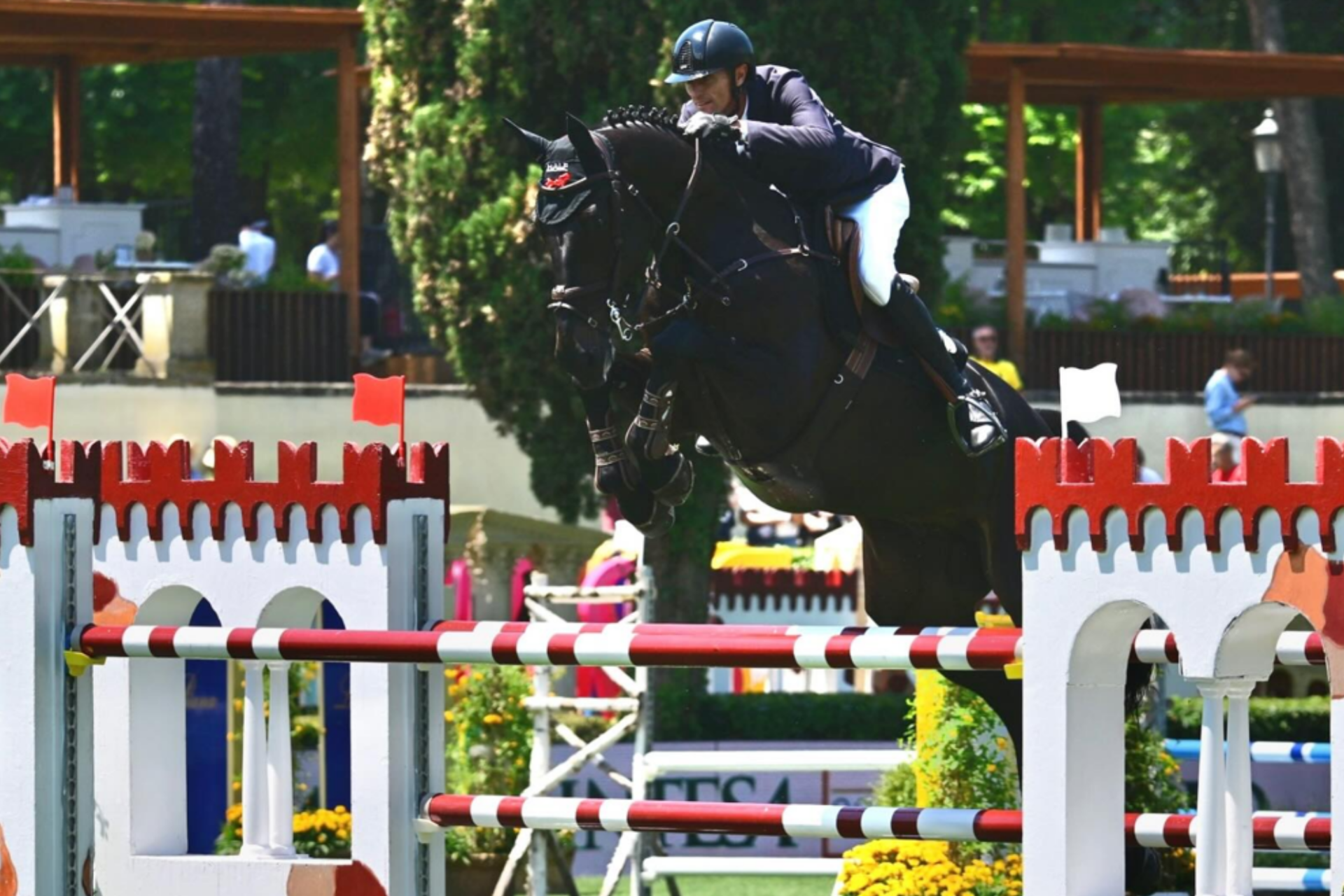Emiliano Liberati sul podio nella 150 LR di Opglabbeek (CSI4*)