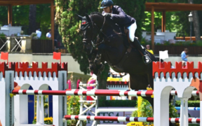 Emiliano Liberati sul podio nella 150 LR di Opglabbeek (CSI4*)